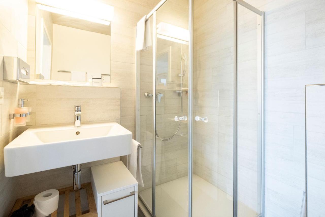 Tailormade Hotel Idea Spreitenbach Kültér fotó