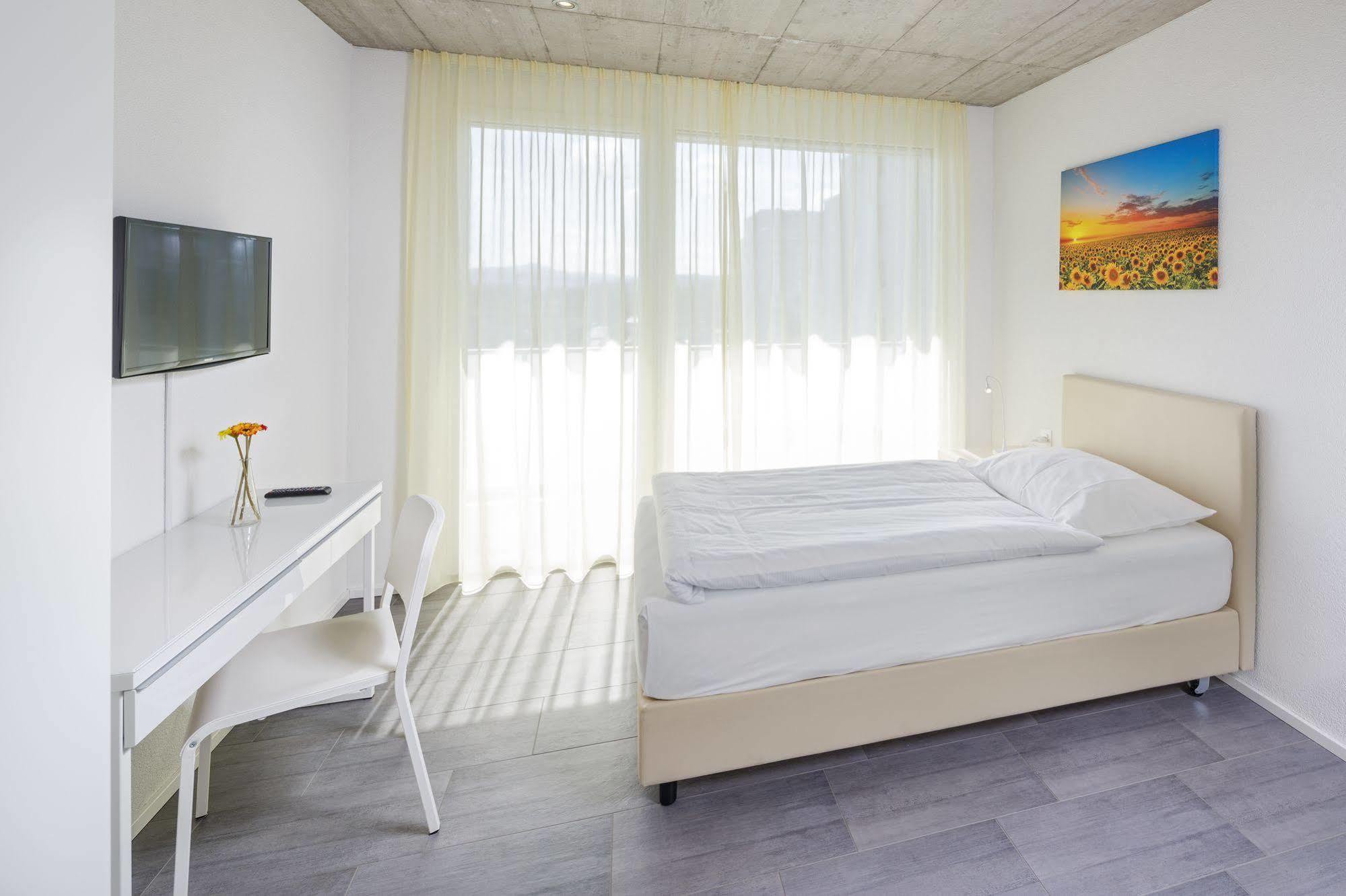 Tailormade Hotel Idea Spreitenbach Kültér fotó